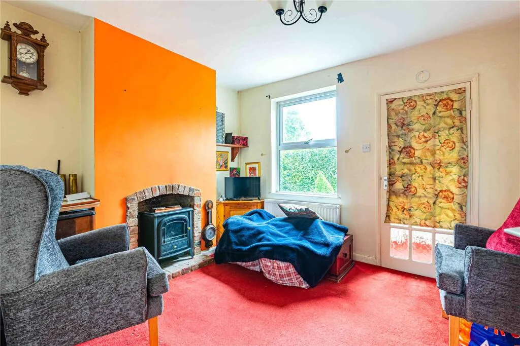 2 bed End of Terrace