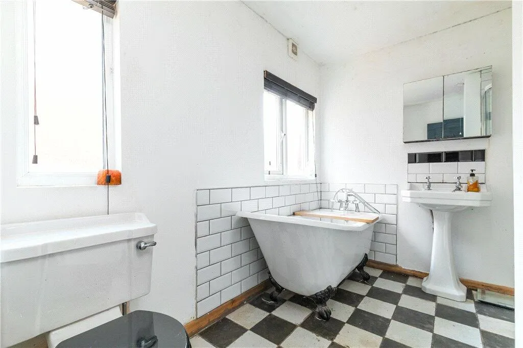3 bed Detached