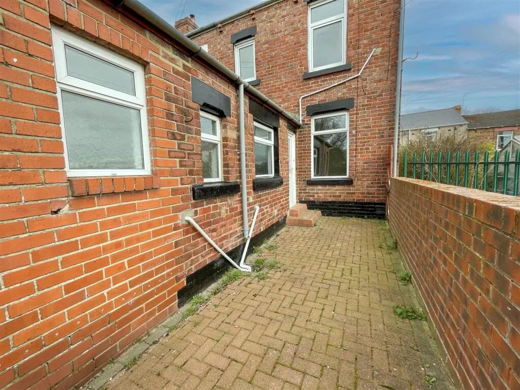 2 bed Terraced