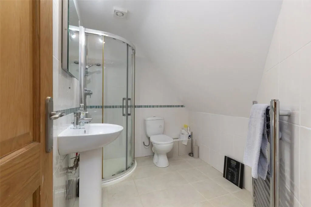 6 bed End of Terrace