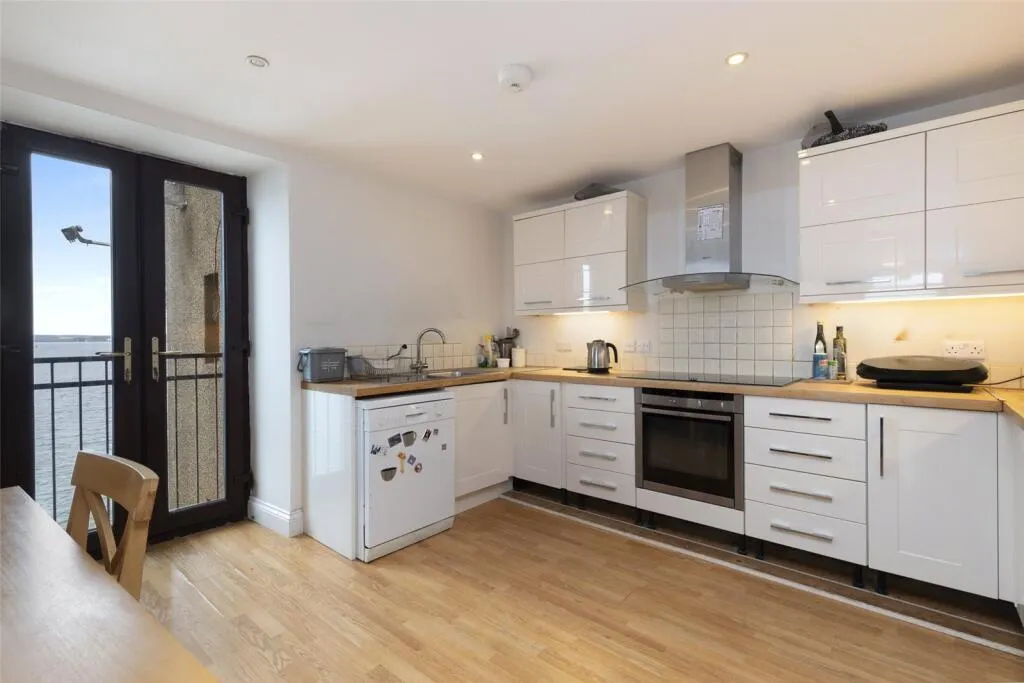 6 bed End of Terrace