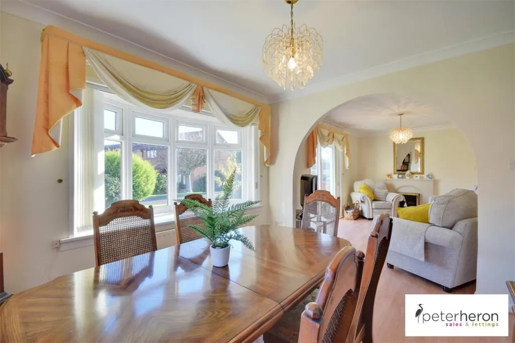 3 bed Semi-Detached Bungalow