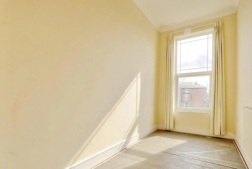 7 bed Block of Apartments