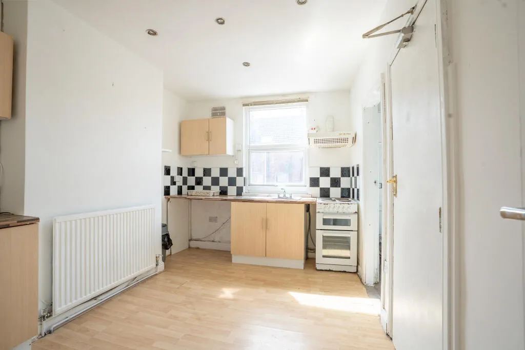 4 bed Block of Apartments