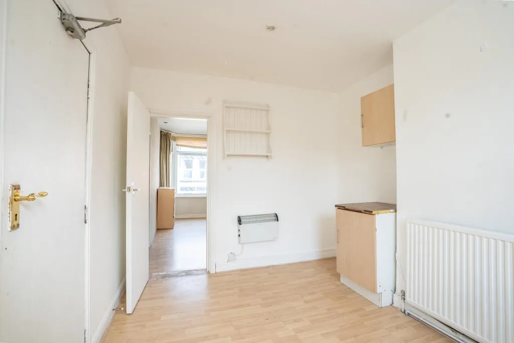 4 bed Block of Apartments