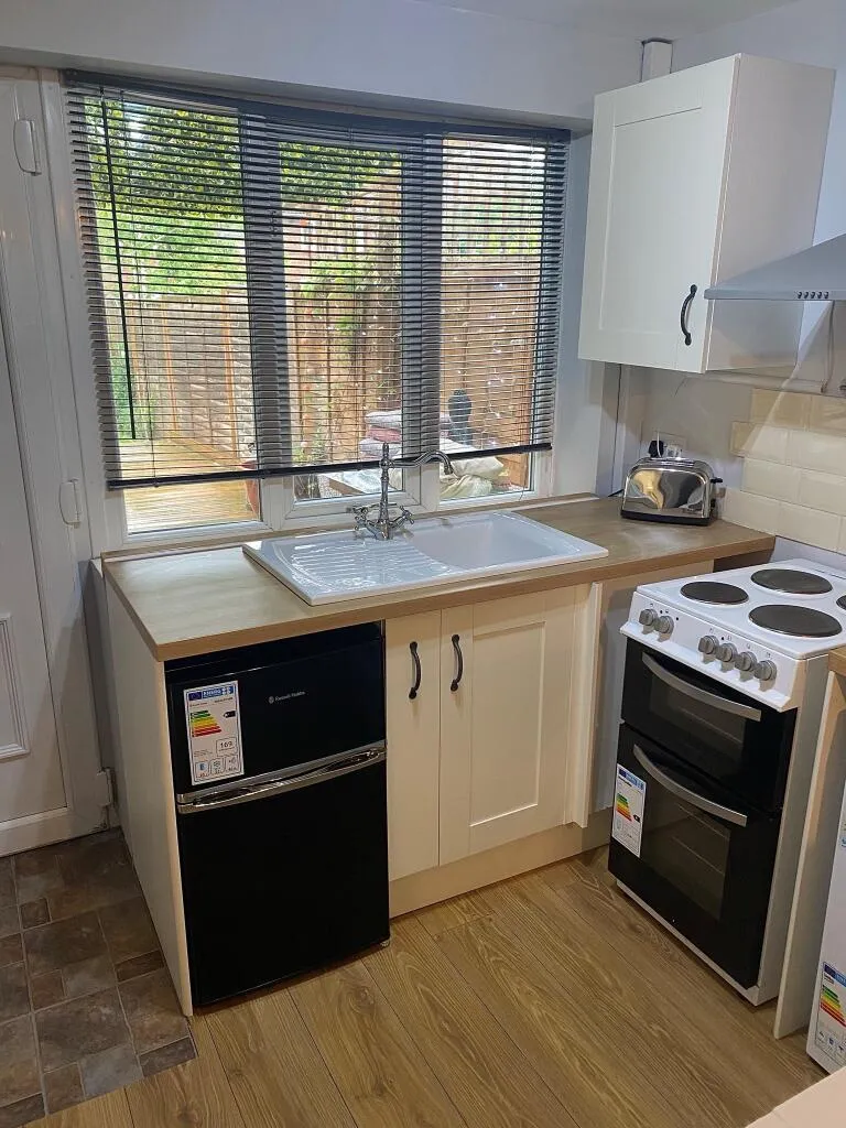 3 bed End of Terrace