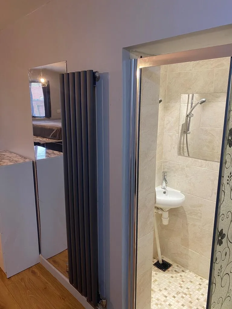 3 bed End of Terrace