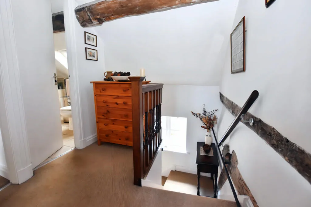 2 bed Maisonette
