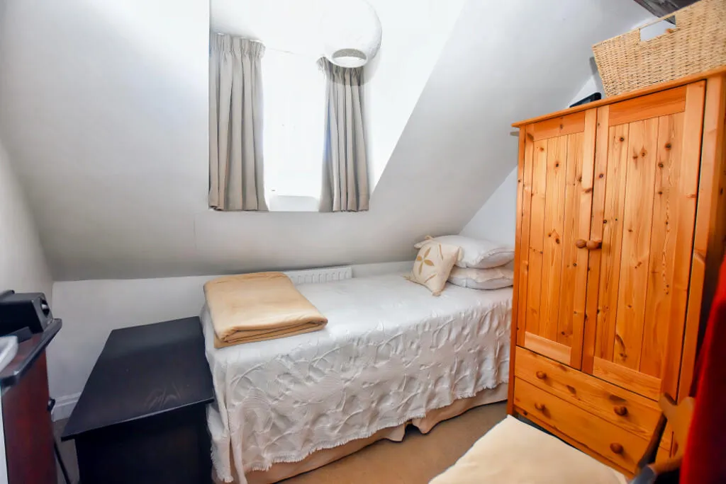 2 bed Maisonette