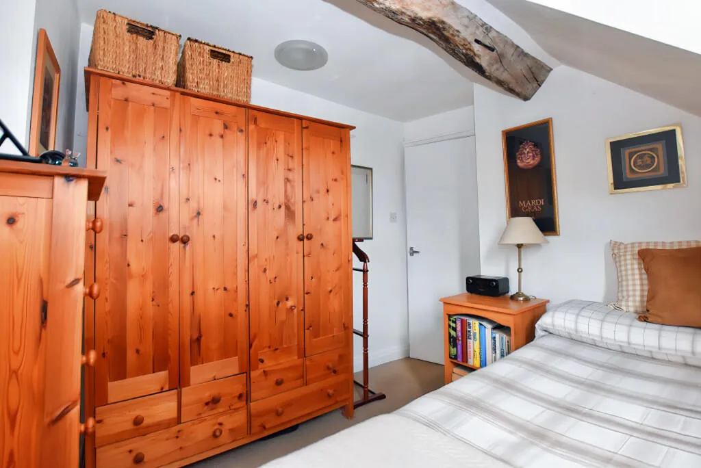 2 bed Maisonette