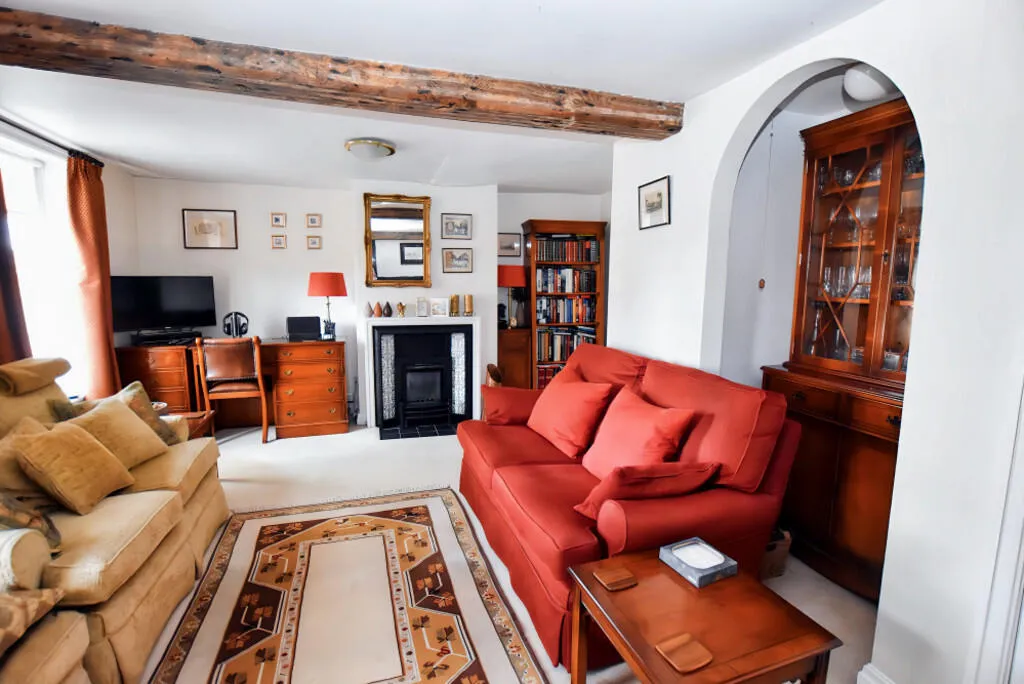 2 bed Maisonette