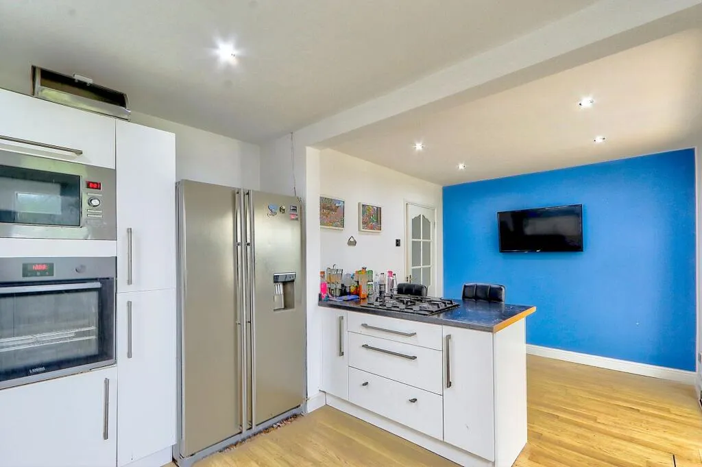 3 bed Semi-Detached
