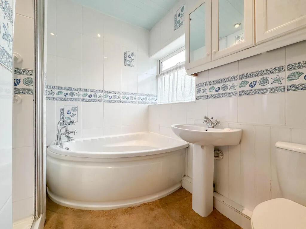 2 bed Semi-Detached Bungalow