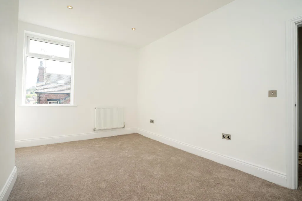 4 bed Semi-Detached