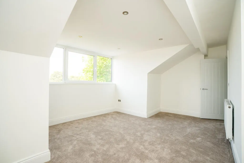 4 bed Semi-Detached