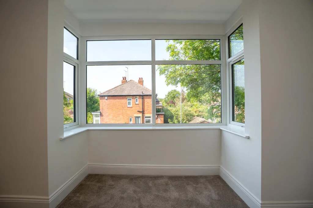4 bed Semi-Detached