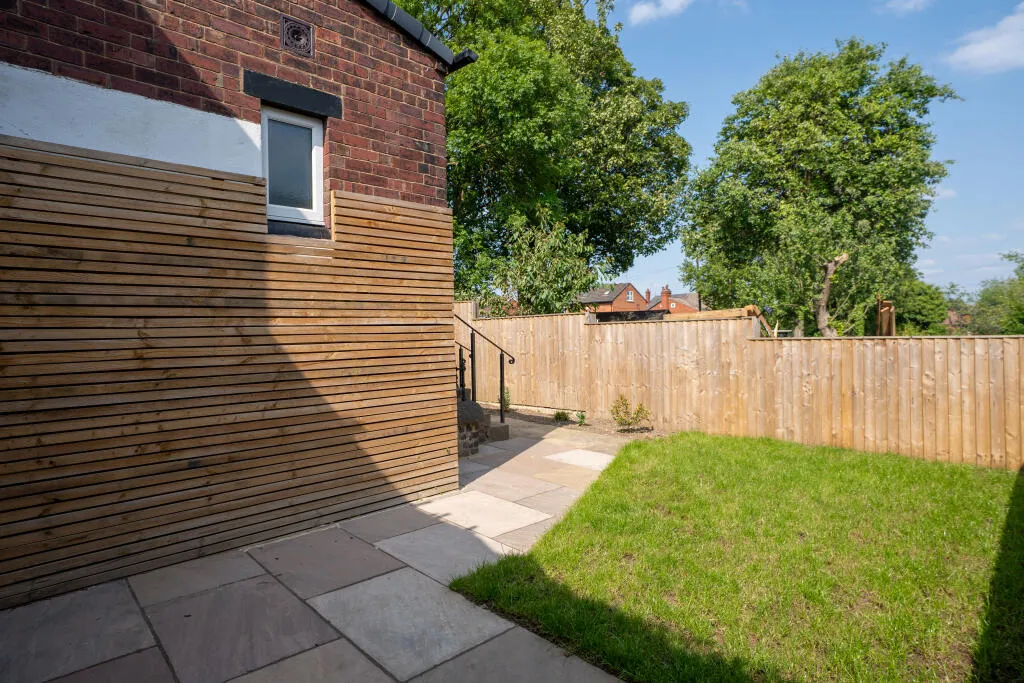 4 bed Semi-Detached