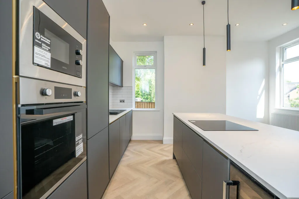 4 bed Semi-Detached