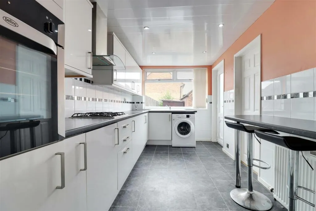3 bed Semi-Detached