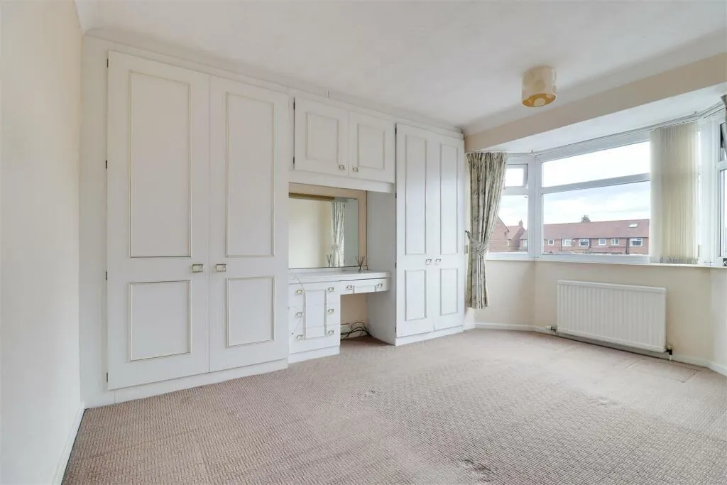 3 bed Semi-Detached