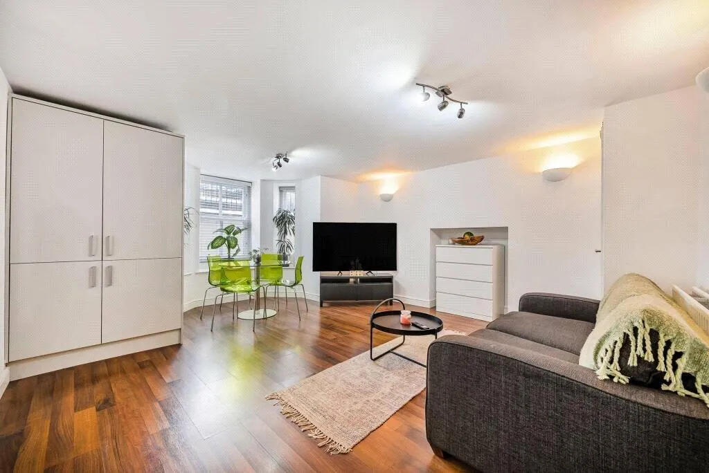 2 bed Apartment