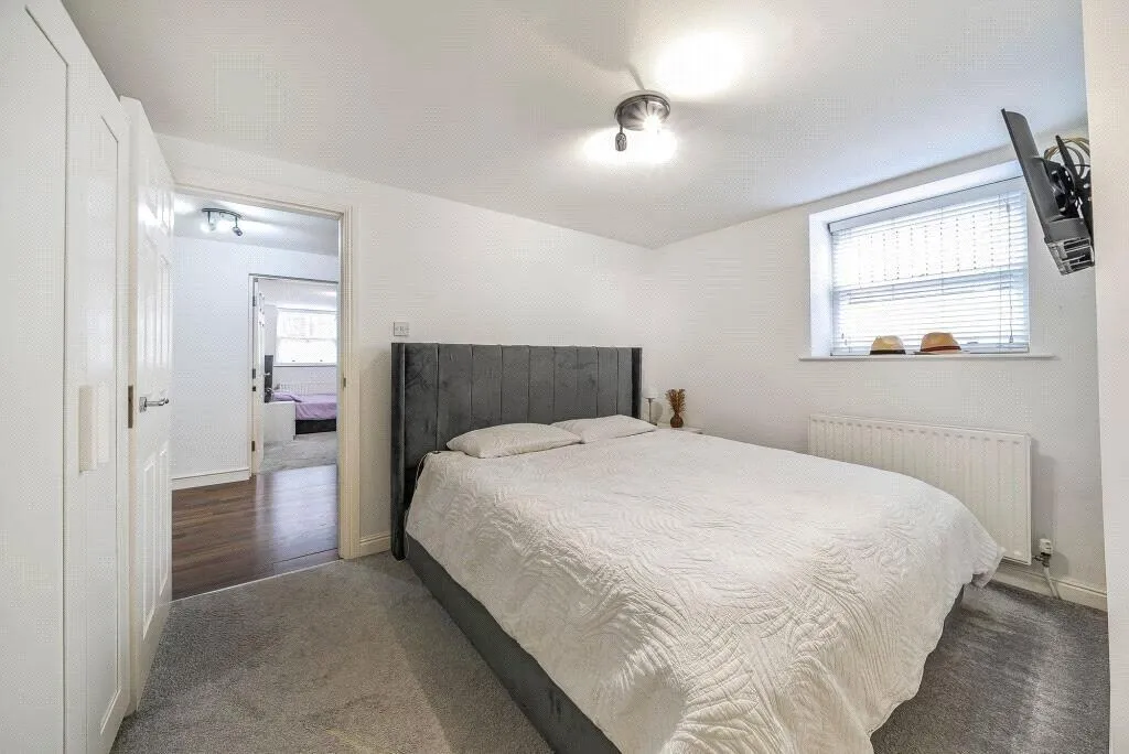 2 bed Apartment