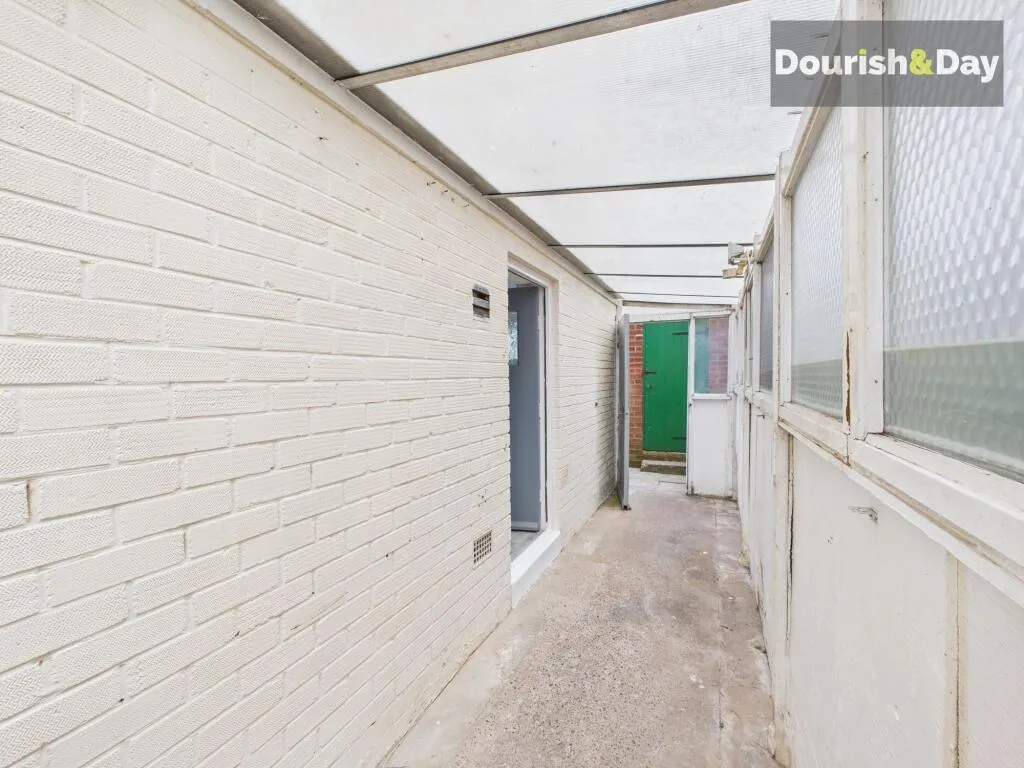 3 bed Semi-Detached