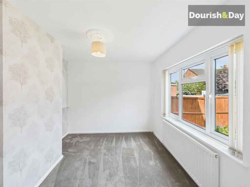 3 bed Semi-Detached