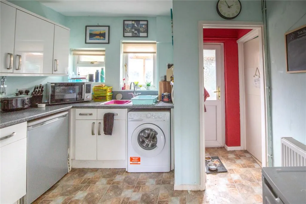 3 bed Semi-Detached