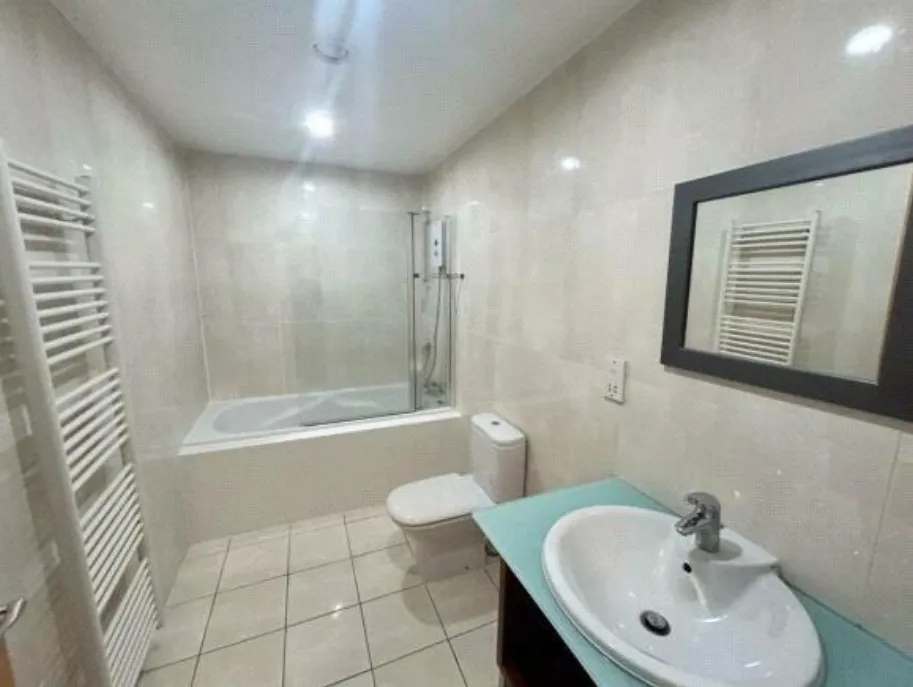 2 bed Ground Flat