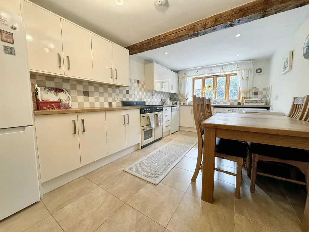 3 bed Barn Conversion