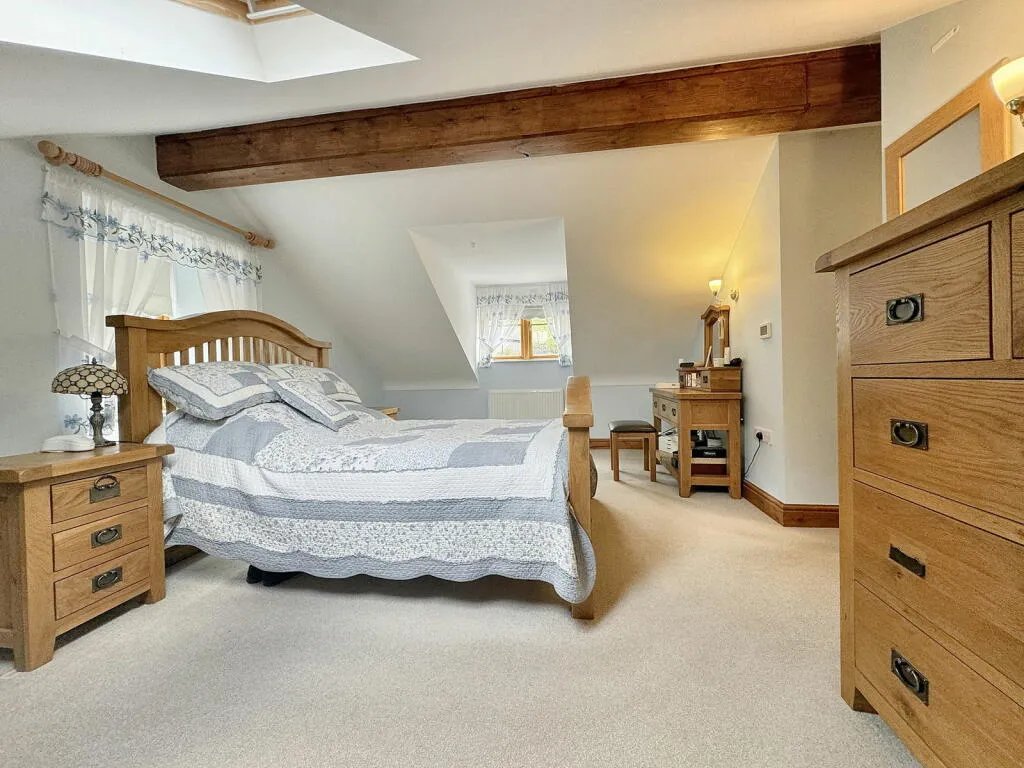 3 bed Barn Conversion