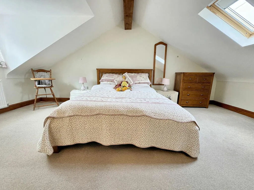 3 bed Barn Conversion