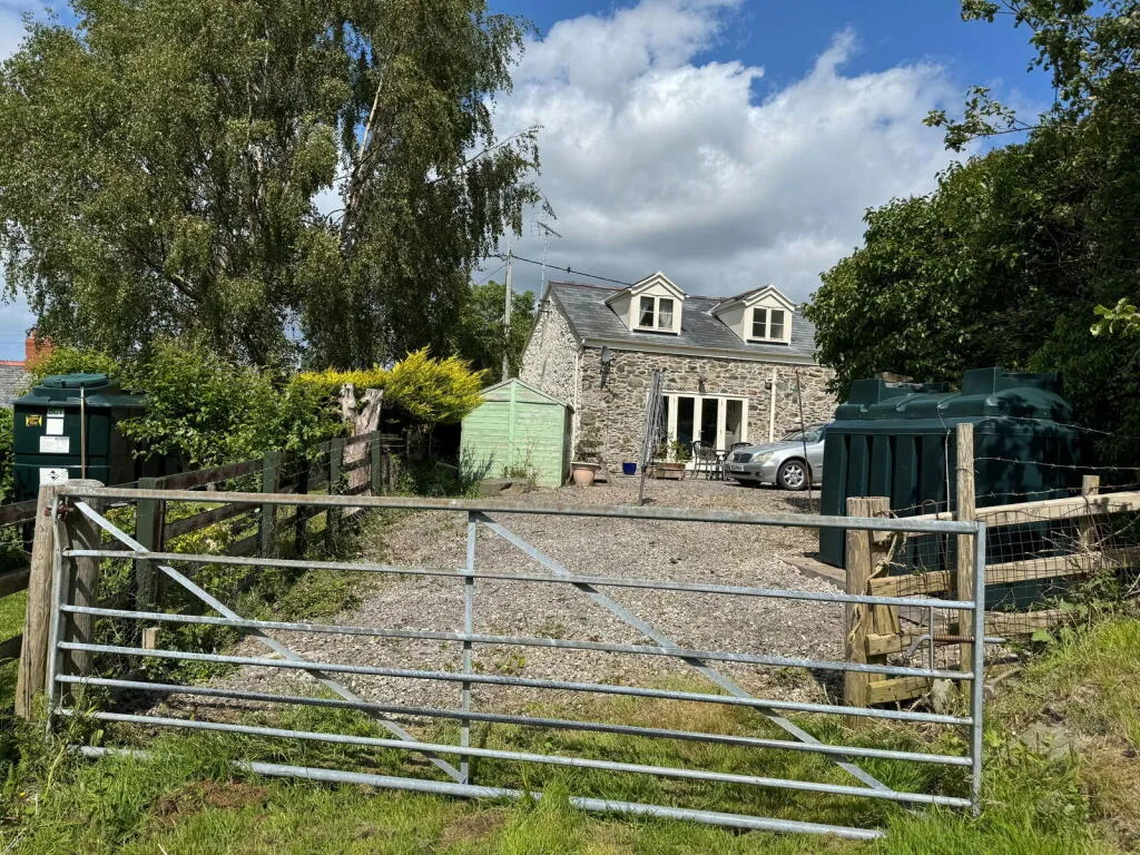3 bed Barn Conversion
