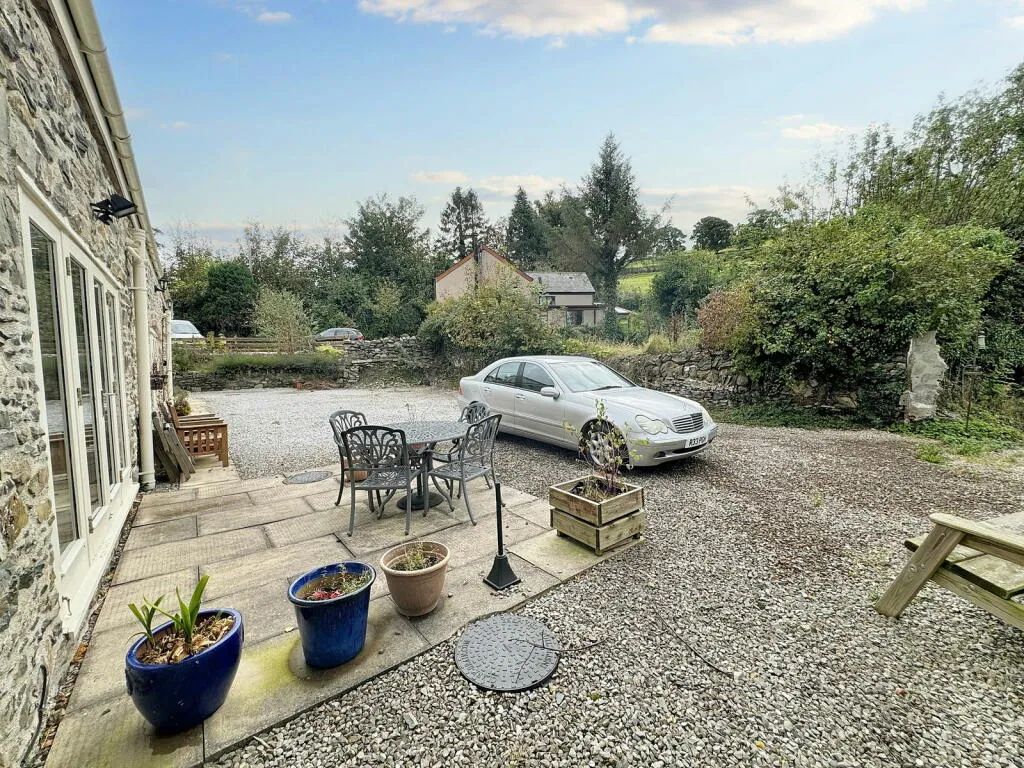 3 bed Barn Conversion