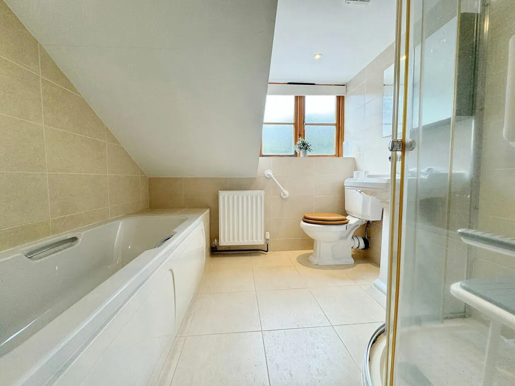 3 bed Barn Conversion