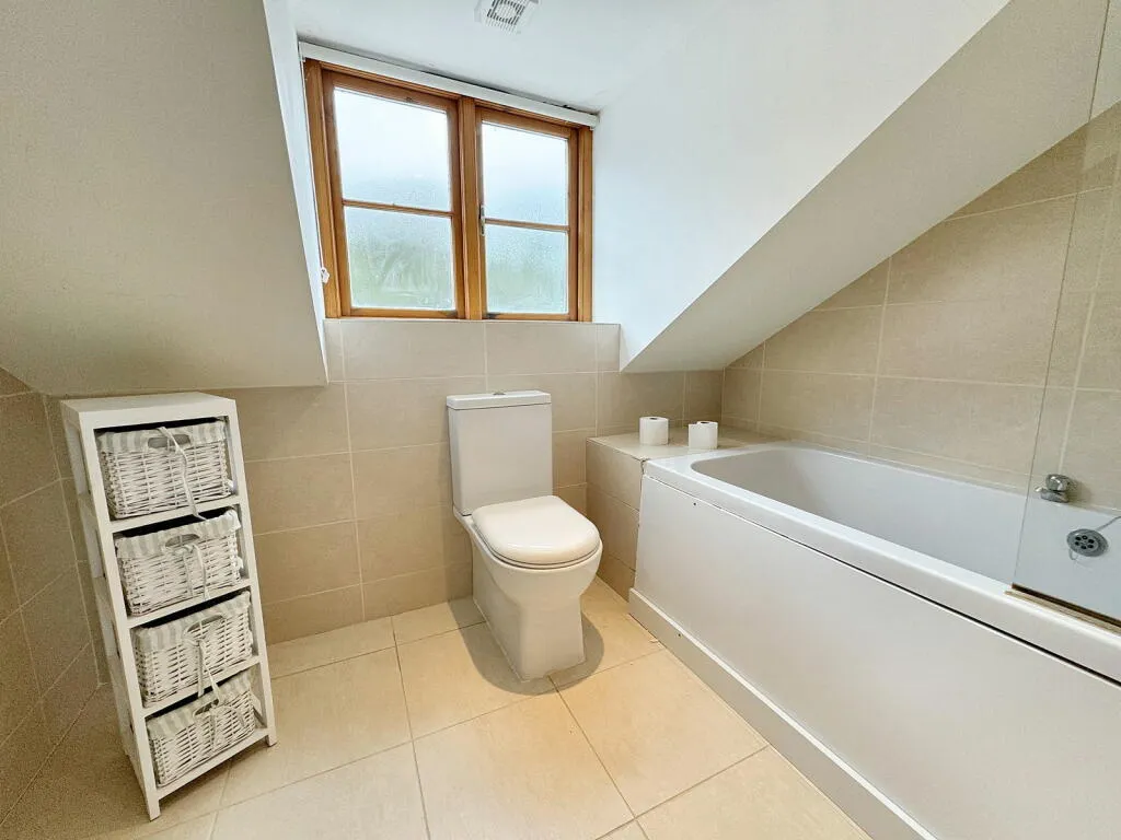 3 bed Barn Conversion