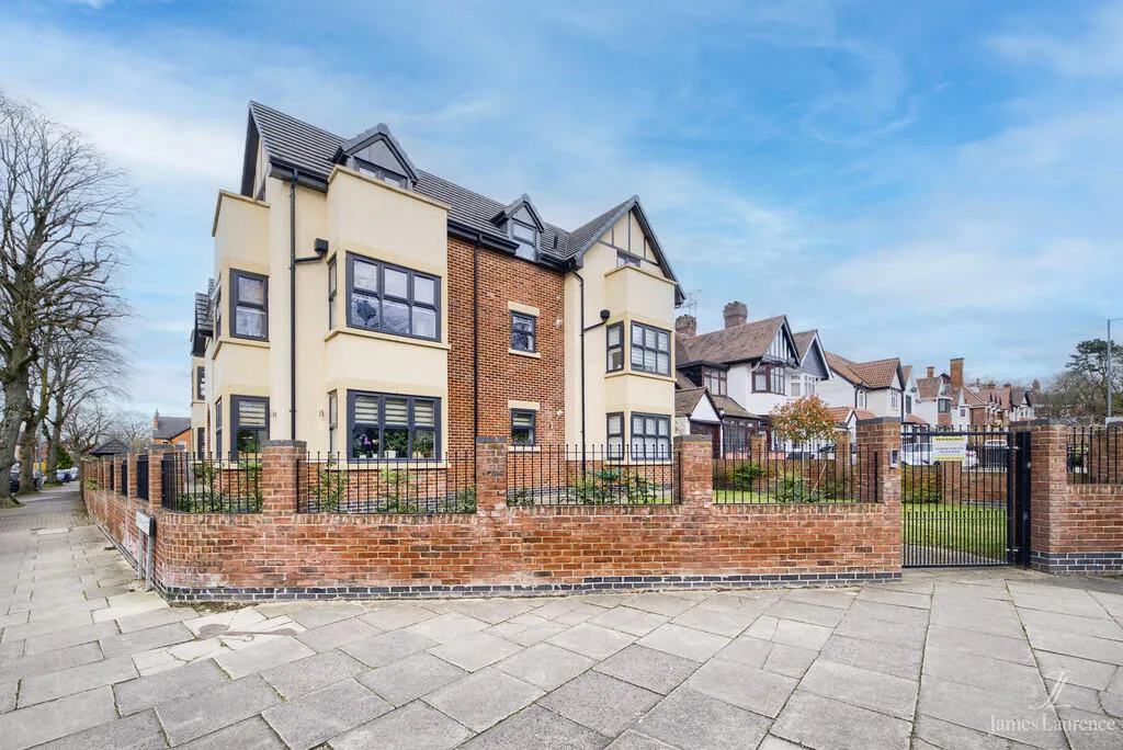 2 bed Apartment