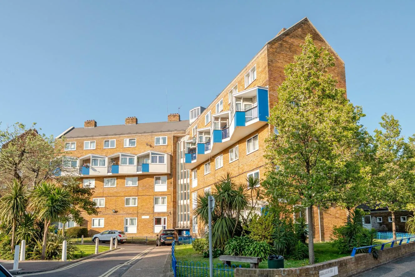 3 bed Block of Apartments