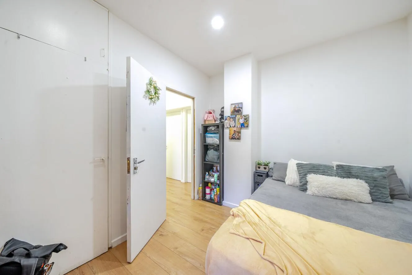 3 bed Block of Apartments