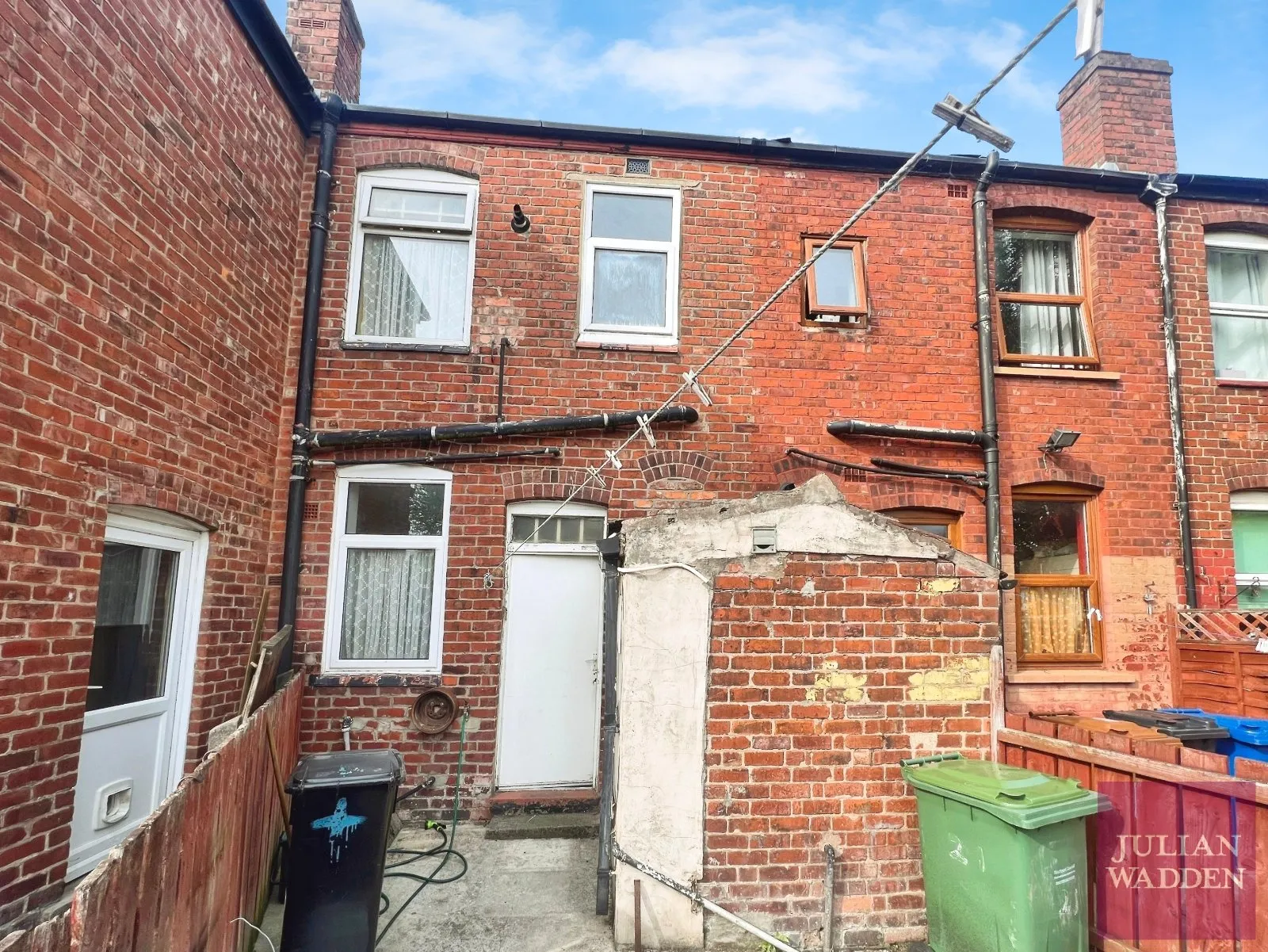 2 bed Terraced