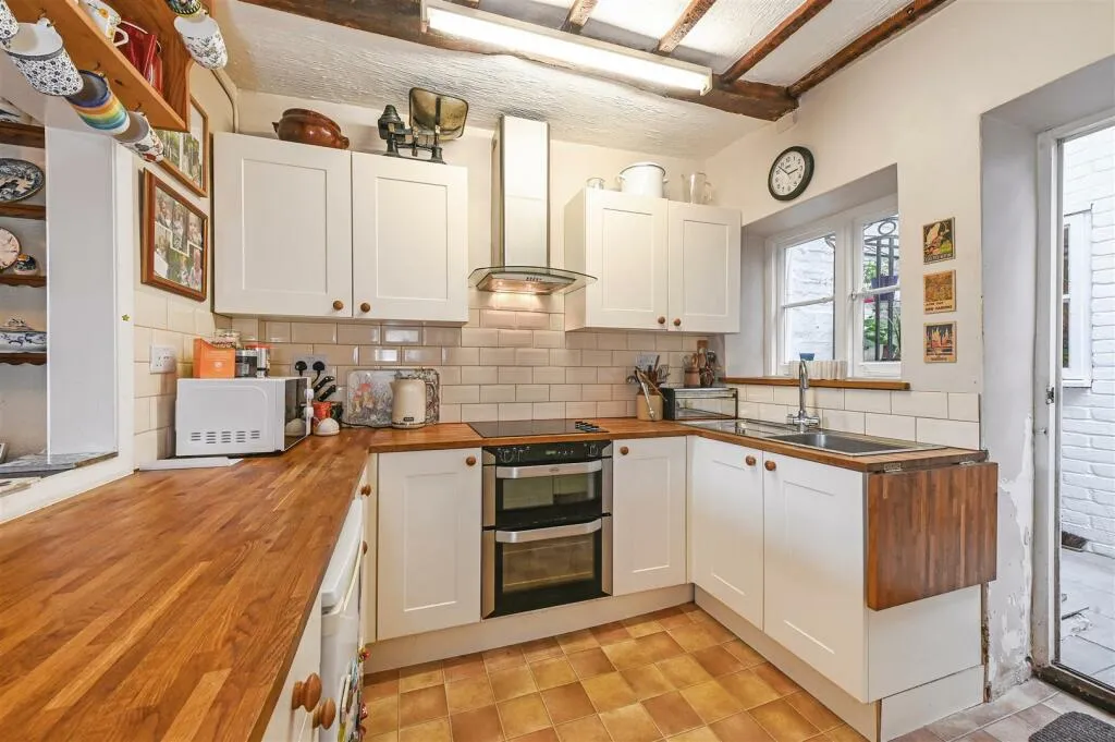 3 bed Character Property