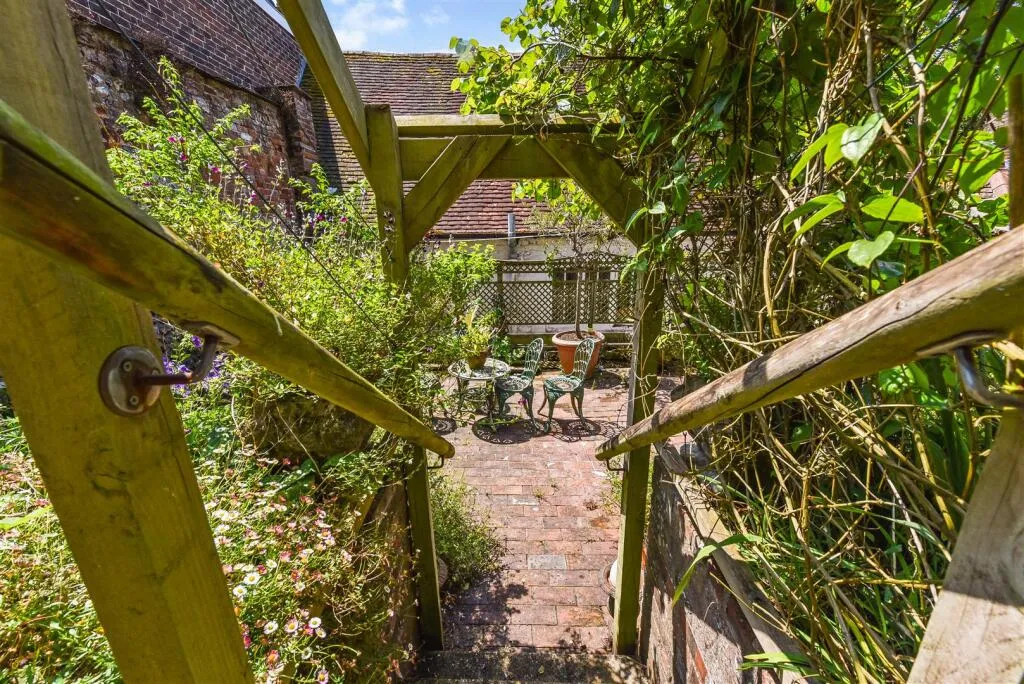 3 bed Character Property