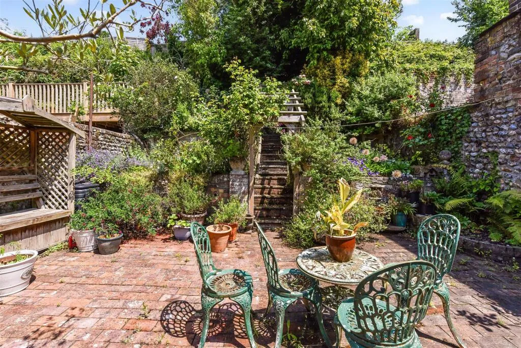 3 bed Character Property
