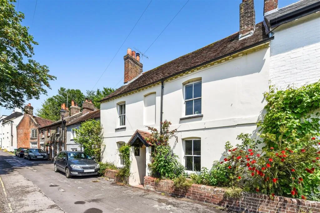 3 bed Character Property
