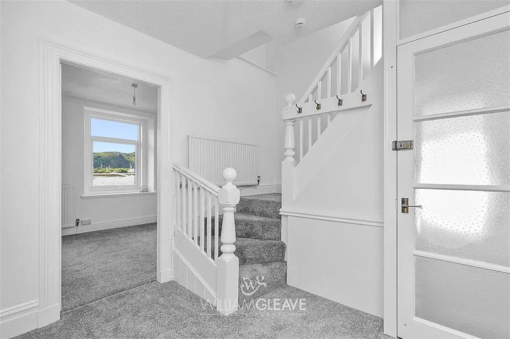 3 bed Apartment