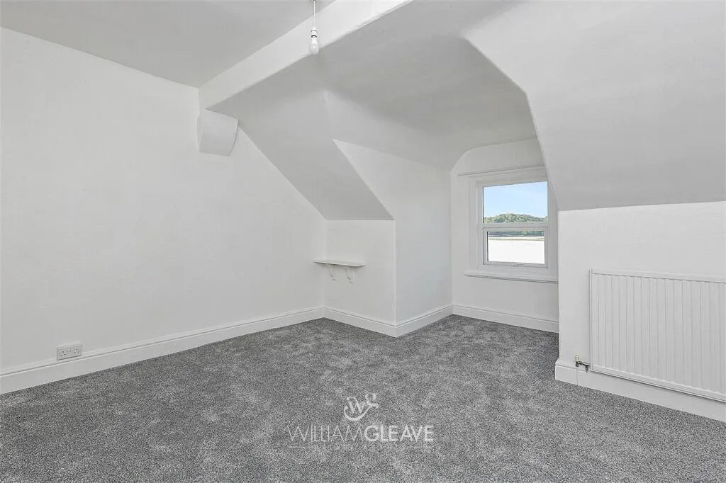 3 bed Apartment