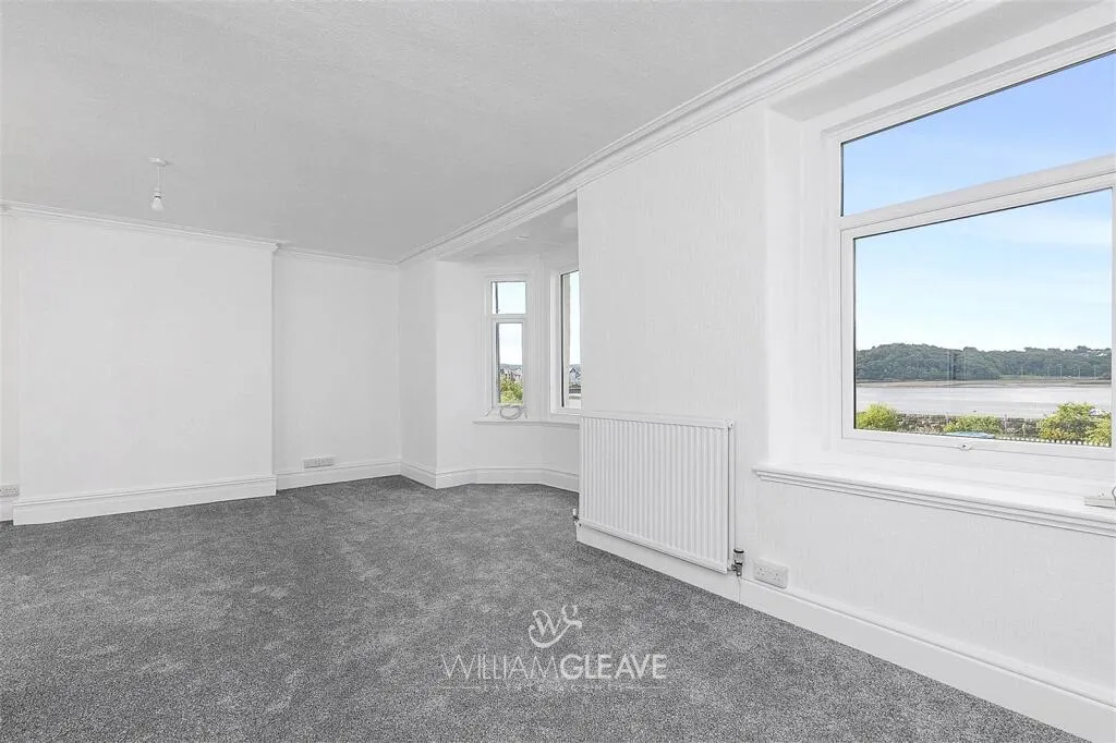 3 bed Apartment