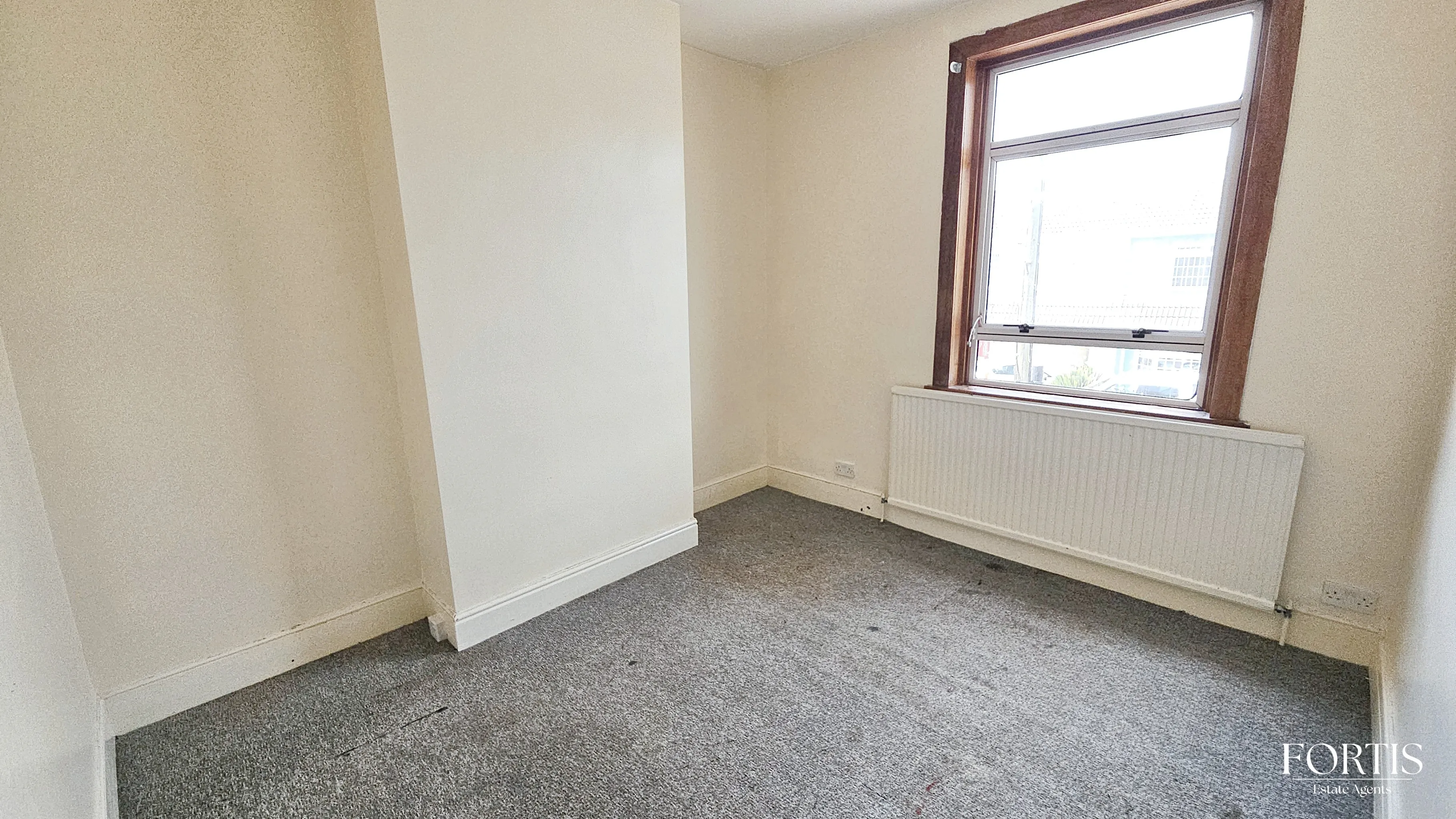3 bed Terraced