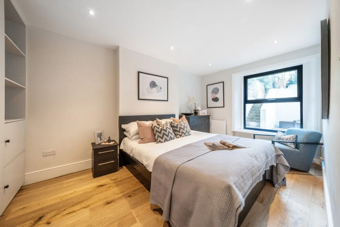 3 bed Ground Flat